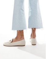 Nori Wide Fit buckle detail loafer in cream
